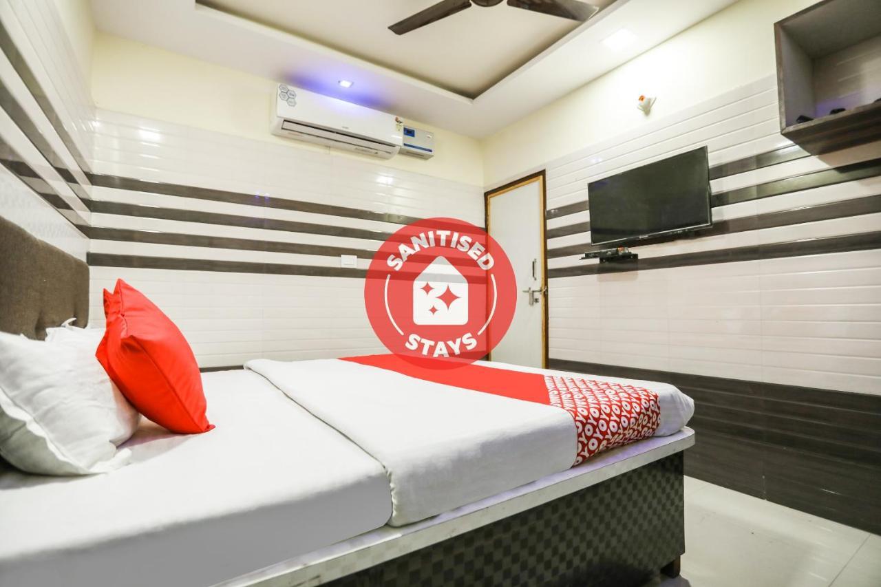 Vaccinated Staff - OYO 71693 Starlight Hotel Gangānagar Exterior foto